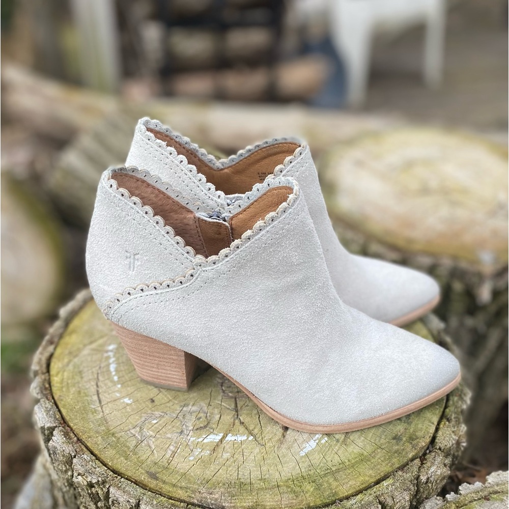 Frye Reed Scallop Shootie Size 6.5